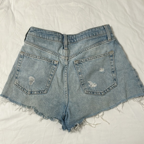 Forever 21 Jean denim shorts - Picture 2 of 3